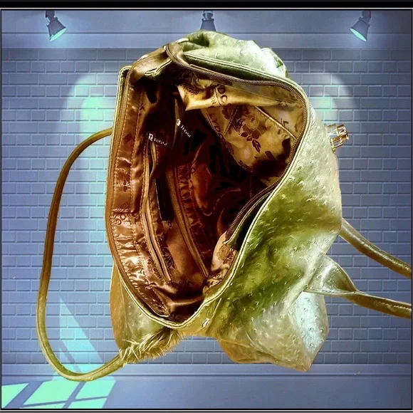 Olive Green Faux Snakeskin & Faux Fur Women's Bag - Picture 3 of 3